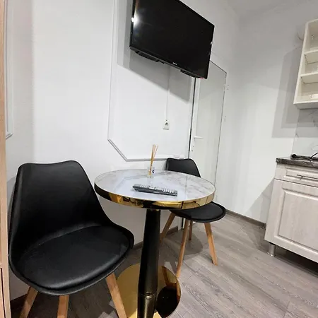 Apartment Small House Chisinau
